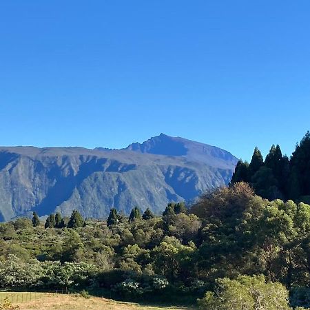 Maison A Bourg- Murat Proche De La Cite Du Volcan La Plaine des Cafres Luaran gambar
