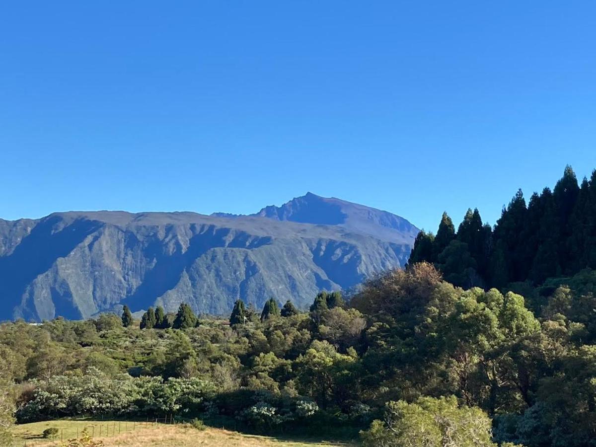 Maison A Bourg- Murat Proche De La Cite Du Volcan La Plaine des Cafres Luaran gambar