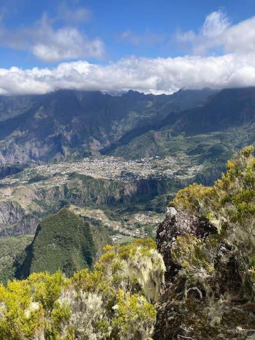 Maison A Bourg- Murat Proche De La Cite Du Volcan La Plaine des Cafres Luaran gambar